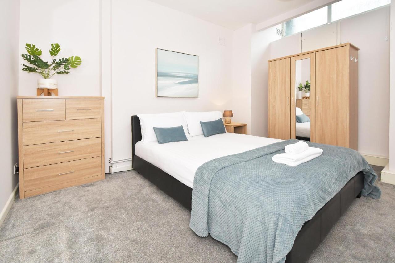 Wistaston House By Yourstays 5 Double Bedrooms And 2 Bathrooms, Great For Groups! Book Now! Crewe Exterior foto